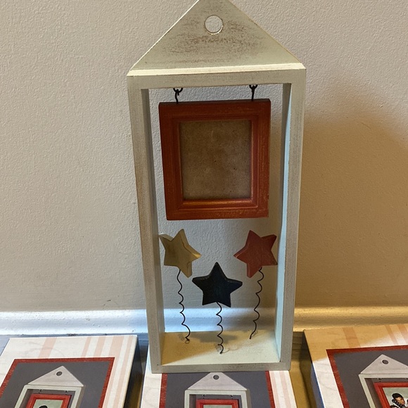 Frame - Picture 2 of 3